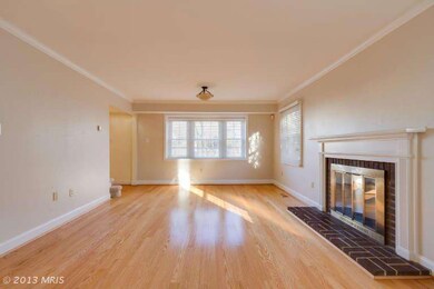 13105 Melville Ln, Fairfax, VA 22033 - photo 3