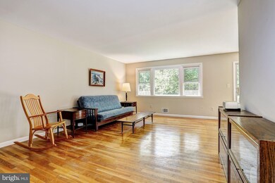 10970 Millbank Row, Columbia, MD 21044 - photo 3