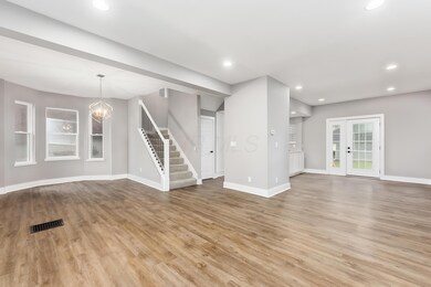 T 872 S 22nd St00048