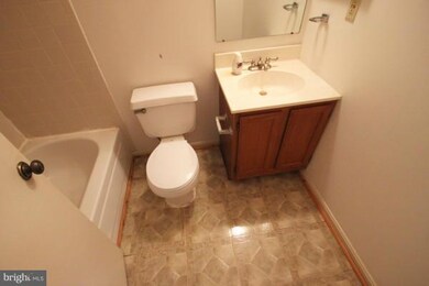 3839 Wildlife Ln, Burtonsville, MD 20866 - photo 7