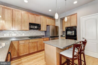 9158 Marlove Oaks Ln, Owings Mills, MD 21117 - photo 4