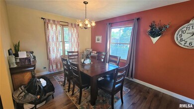 408 Westerfield Rd, Davenport, IA 52806 - photo 5