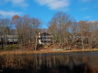 805 Widgeon Ct, Hawley, PA 18428 - photo 5