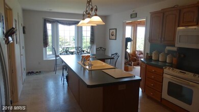 1642 Majestic Dr, Chambersburg, PA 17202 - photo 4