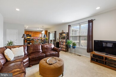 18578 Quantico Gateway Dr, Triangle, VA 22172 - photo 7