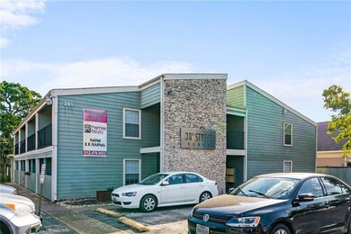 301 W 38th St unit 106, Austin, TX 78705 - photo 5