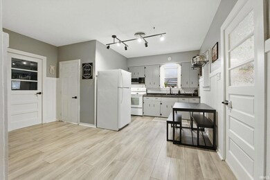 701 N Main St, Churubusco, IN 46723 - photo 6