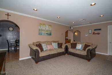 Living Room-Kitchen