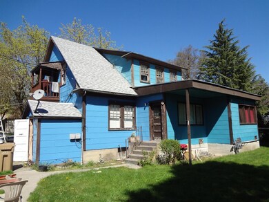 543 NW C St, Grants Pass, OR 97526 - photo 7