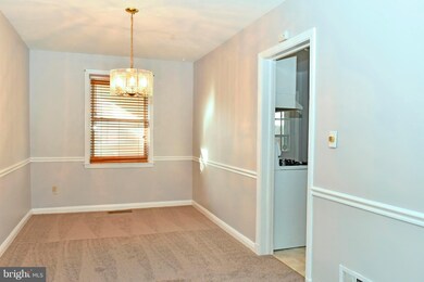 5496 Oakland Rd, Halethorpe, MD 21227 - photo 5