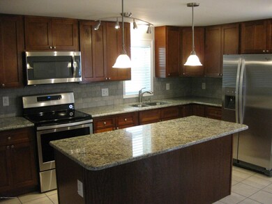 48 Chapel St, Pittston, PA 18640 - photo 4