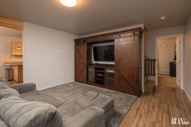 105_121919_realestate