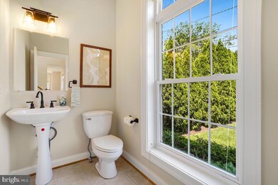 4700 Jones Bridge Rd, Bethesda, MD 20814 - photo 7