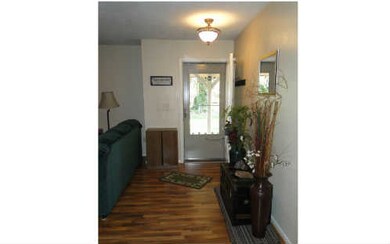 447 NW Battle Hill Ln, Lake City, FL 32055 - photo 2