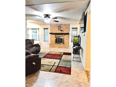 4604 Oak Valley Dr, Orange, TX 77632 - photo 4