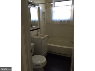 209 Pilgrim Ln, Drexel Hill, PA 19026 - photo 3