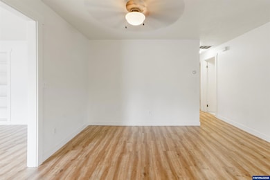 115 McClaine St, Silverton, OR 97381 - photo 5