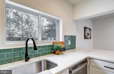 150 W Governor Rd, Hershey, PA 17033 - photo 4