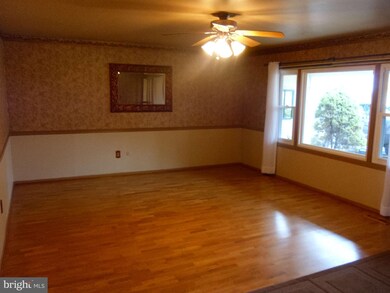 3622 Majestic Ln, Bowie, MD 20715 - photo 3