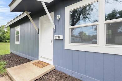 1758 Main St, Osawatomie, KS 66064 - photo 2