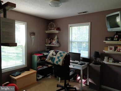 9195 Weslyn Dr, Rixeyville, VA 22737 - photo 6