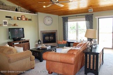 Rolfe Living room