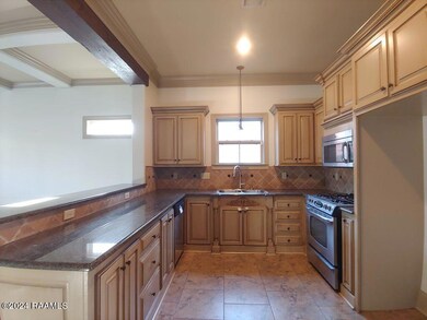 5 Kitchen