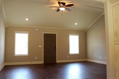 224 Golden Rod Cir, Adel, GA 31620 - photo 2