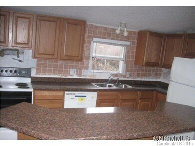 80 Clear View Run Dr, Hendersonville, NC 28792 - photo 3