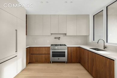 1005 Lorimer St unit B, Brooklyn, NY 11222 - photo 5