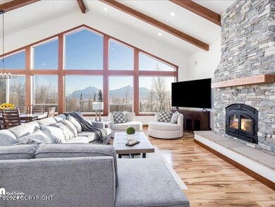 06-Living Room_IMG_0014-Edit