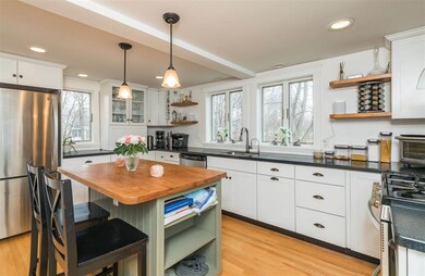295 Thornton St, Portsmouth, NH 03801 - photo 7