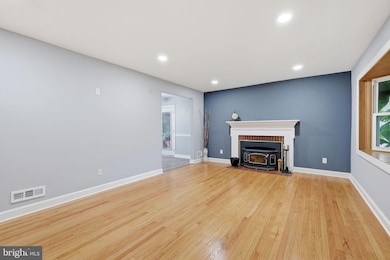 10948 Scaggsville Rd, Laurel, MD 20723 - photo 6