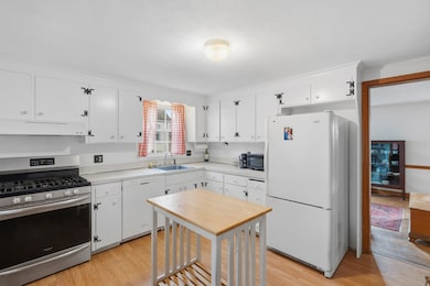 43 Dudley Rd, Wethersfield, CT 06109 - photo 7