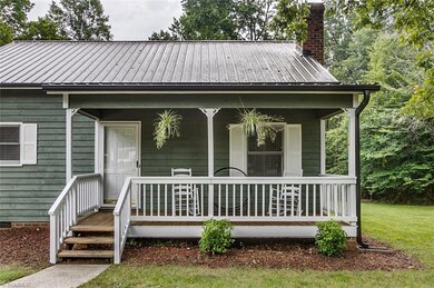 257 Sawyersville Rd, Asheboro, NC 27205 - photo 2