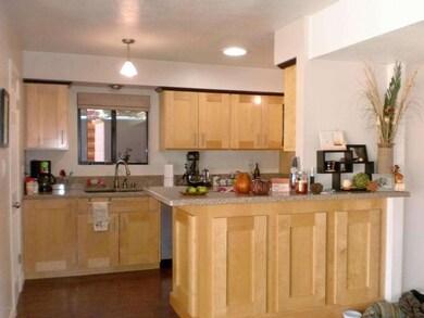 CUSTOM KITCHEN