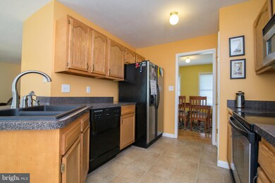 126 Leviticus Dr, Bunker Hill, WV 25413 - photo 6