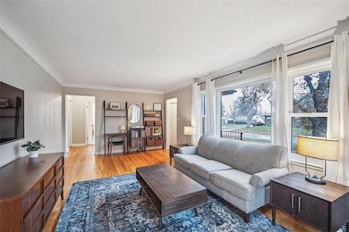 4046 39th Place, Des Moines, IA 50310 - photo 5