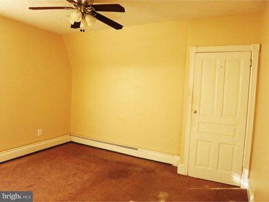 24 N Rigby Ave unit 3RD FL, Lansdowne, PA 19050 - photo 5