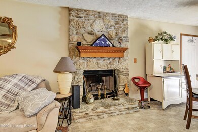 776 Greenbriar Rd, Mount Washington, KY 40047 - photo 5