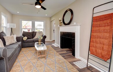 Living Room (2)