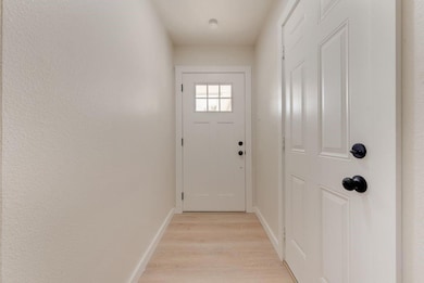 6316 Sandhurst Ln E, North Richland Hills, TX 76182 - photo 3