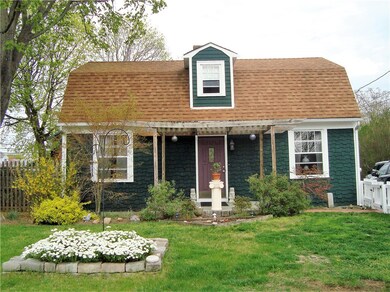 Front pergola creates a stylish entrance