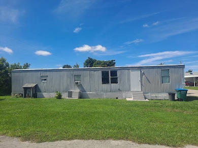 611 Elephant Way unit 611, North Fort Myers, FL 33917 - photo 6