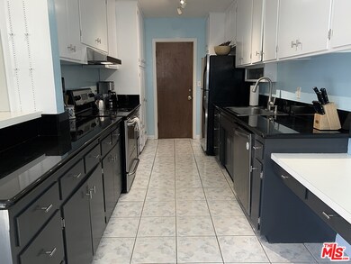 1539 N Laurel Ave unit 104, Los Angeles, CA 90046 - photo 4