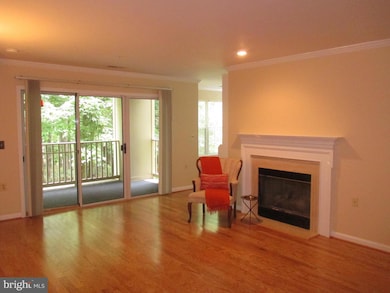 131 Timberbrook Ln unit 103, Gaithersburg, MD 20878 - photo 2