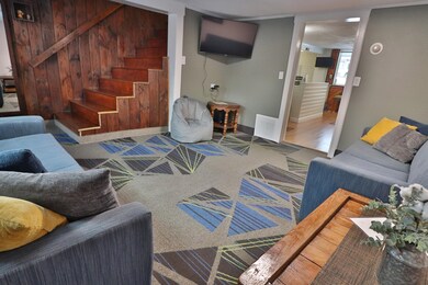 21 Franklin St, Lincoln, NH 03251 - photo 3