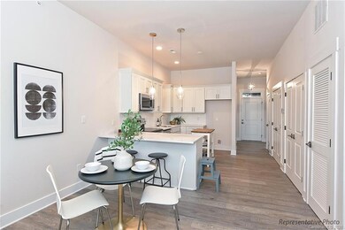 935 McAlway Rd unit 201, Charlotte, NC 28211 - photo 4