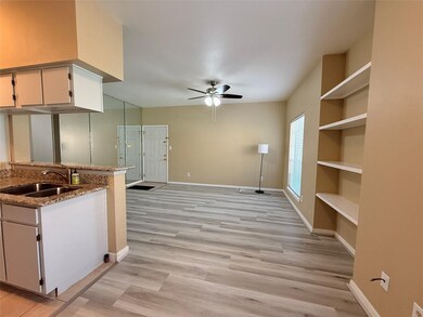 2626 Holly Hall St unit 1211, Houston, TX 77054 - photo 2