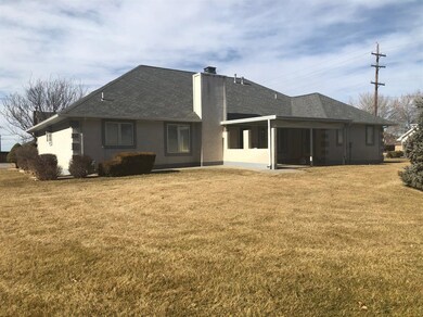 1600 S Eisenhower St, Hugoton, KS 67951 - photo 3